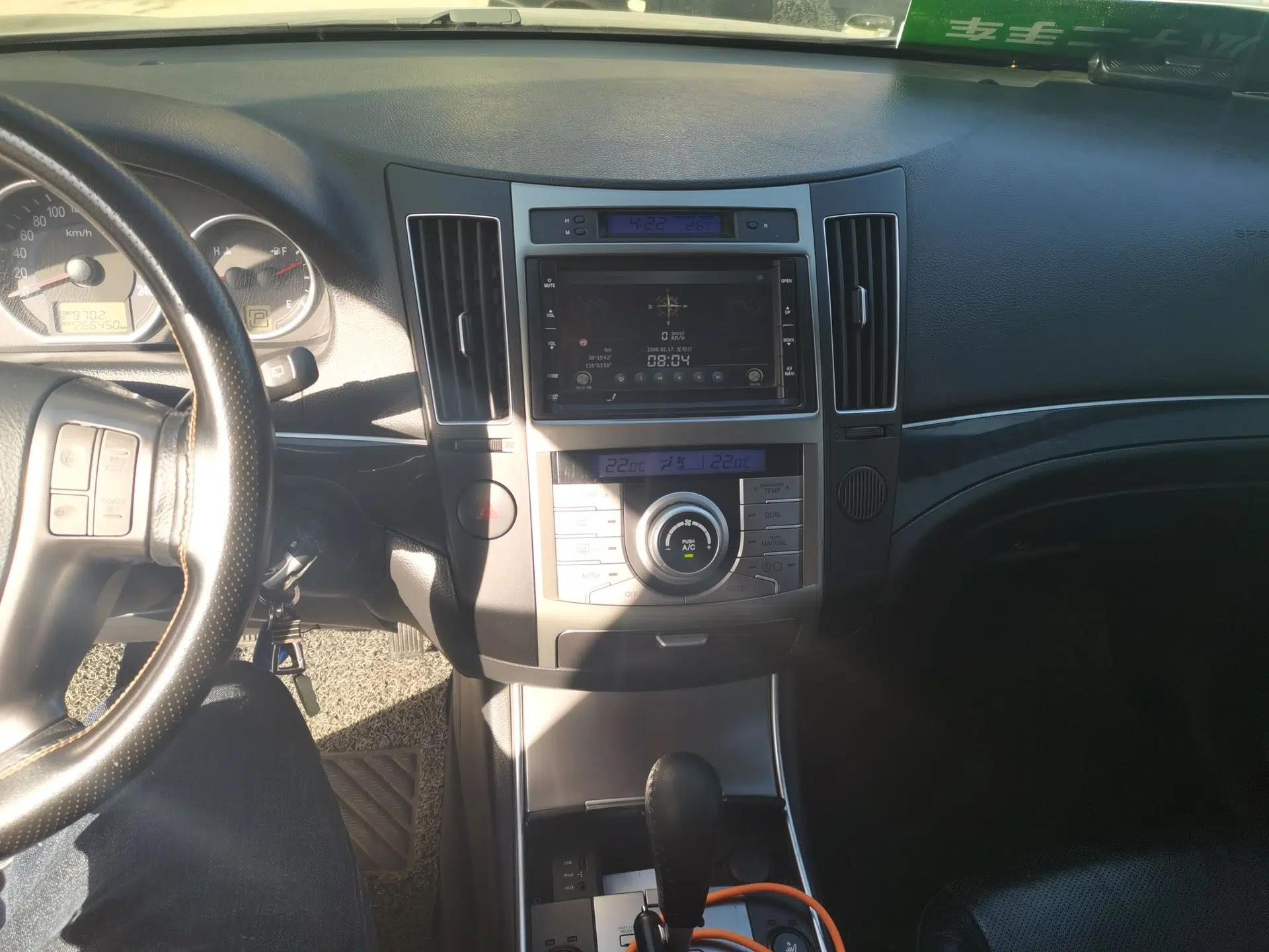 Hyundai Veracruz 2009 3.8L Comfort Edition — миниатюра 14