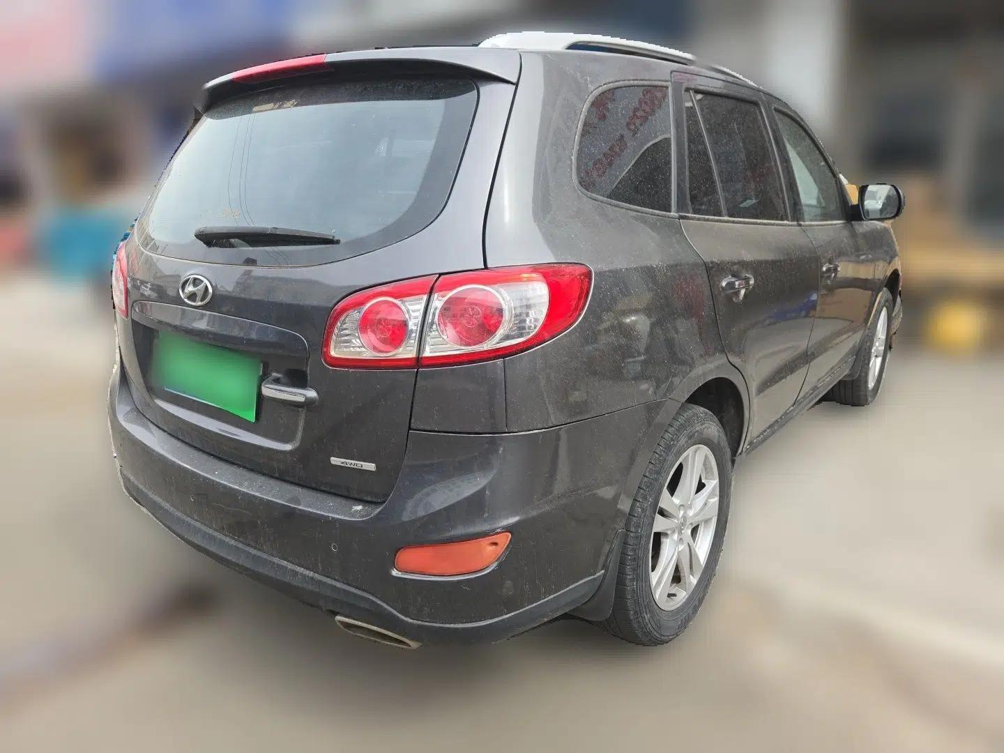 Hyundai Santa Fe Classic 2012 2.4 Comfort Edition 7-Seater Four-Wheel Drive — миниатюра 6