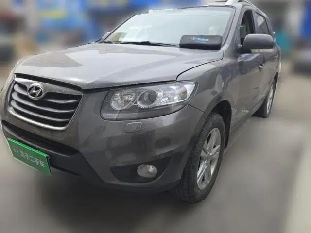 Hyundai Santa Fe Classic 2012 2.4 Comfort Edition 7-Seater Four-Wheel Drive