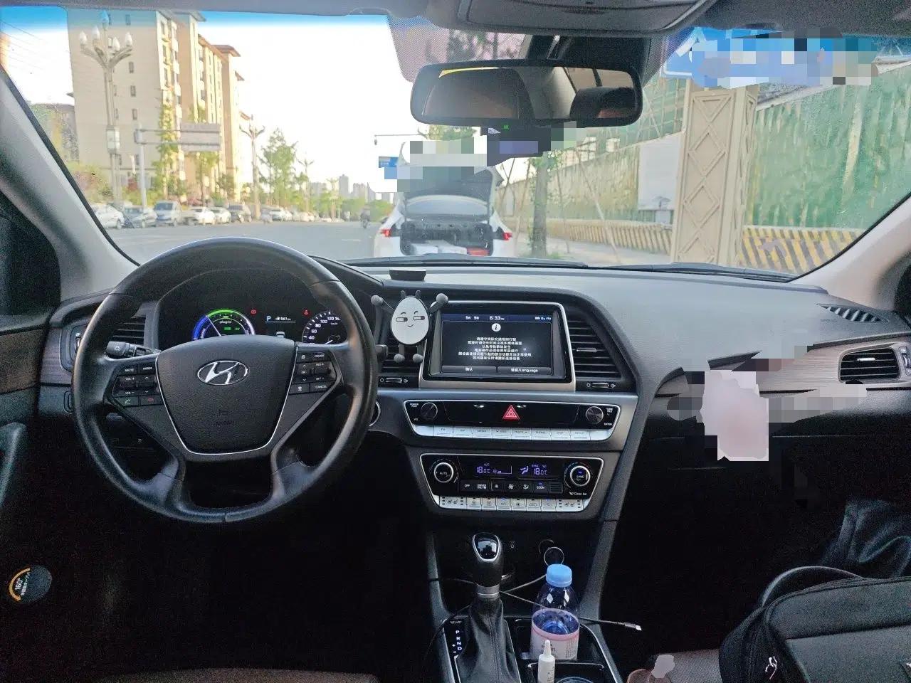 Hyundai Sonata Plug-in Hybrid 2018 2.0 PHT ZhiZun Edition China V Standard — миниатюра 10