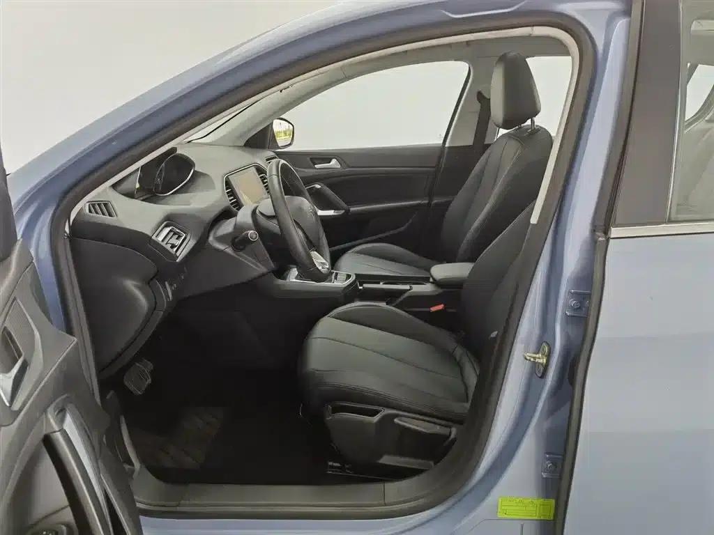 Peugeot 308S 2015 1.2T Automatic Sporty Edition — миниатюра 10