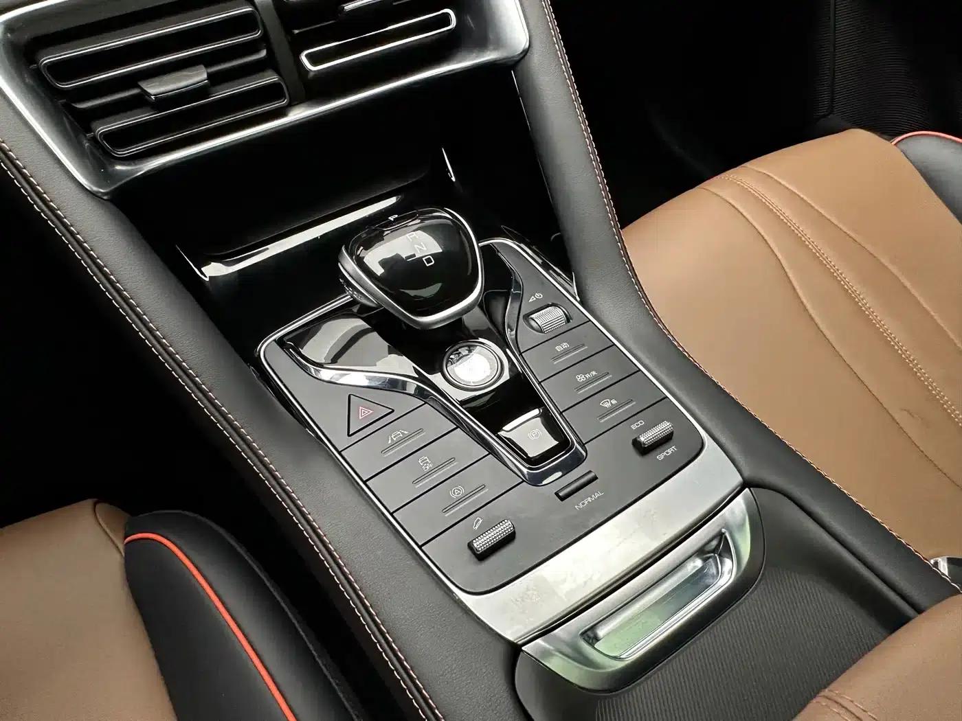 Song PLUS 2020 1.5T Automatic Premium Edition — миниатюра 14
