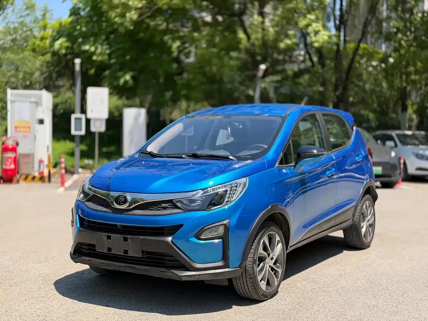 2017 Yuan 1.5L Automatic Cool and Stylish Model — миниатюра 1