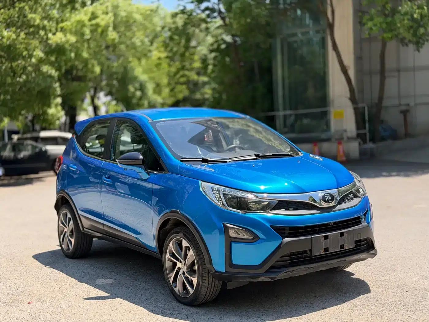 2017 Yuan 1.5L Automatic Cool and Stylish Model — миниатюра 3
