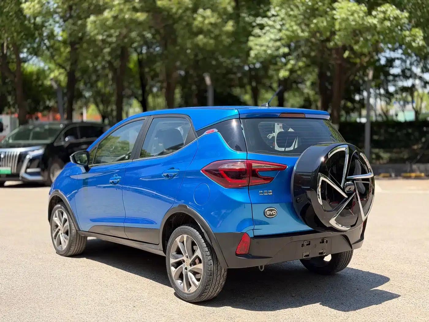 2017 Yuan 1.5L Automatic Cool and Stylish Model — миниатюра 7