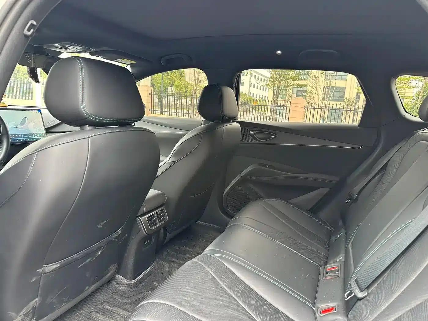 Seal 06 DM-i Touring Edition 2025 DM-i 150KM Premium Model — миниатюра 6