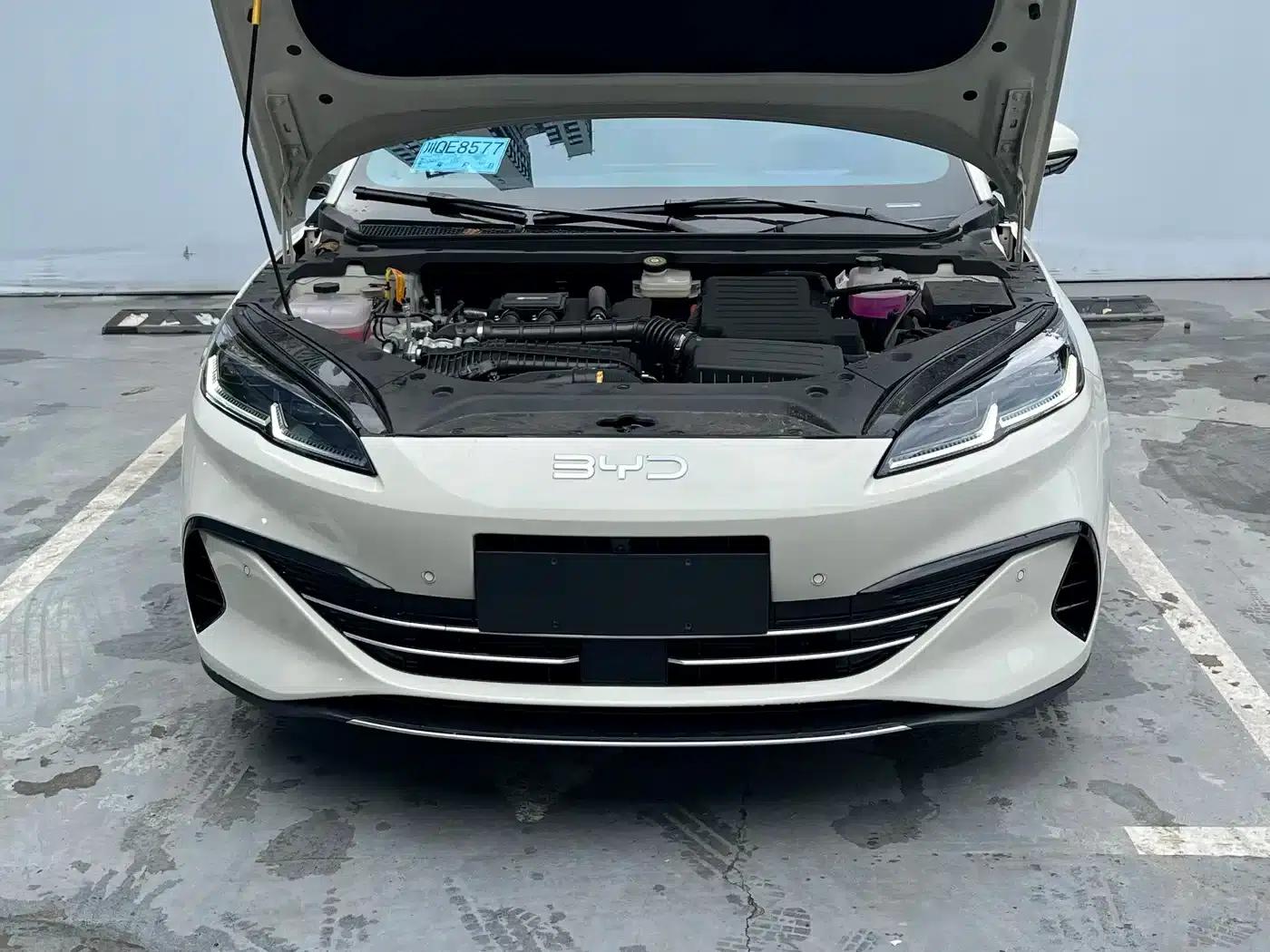 Seal 06 DM-i Touring Edition 2025 DM-i 80KM Premium — миниатюра 17