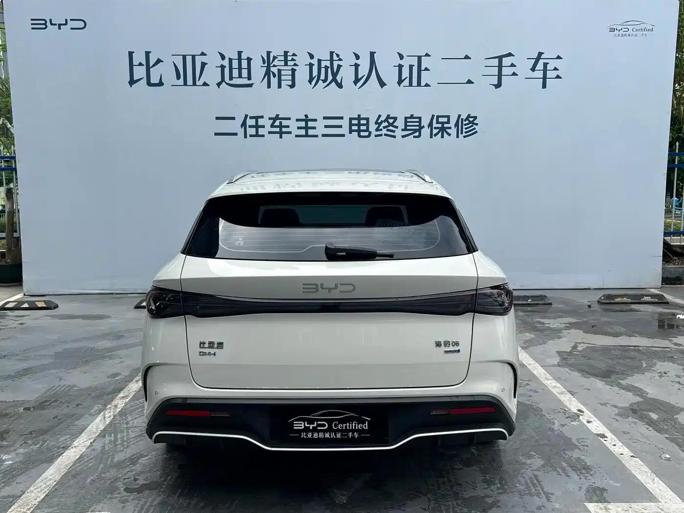 Seal 06 DM-i Touring Edition 2025 DM-i 80KM Premium — миниатюра 4