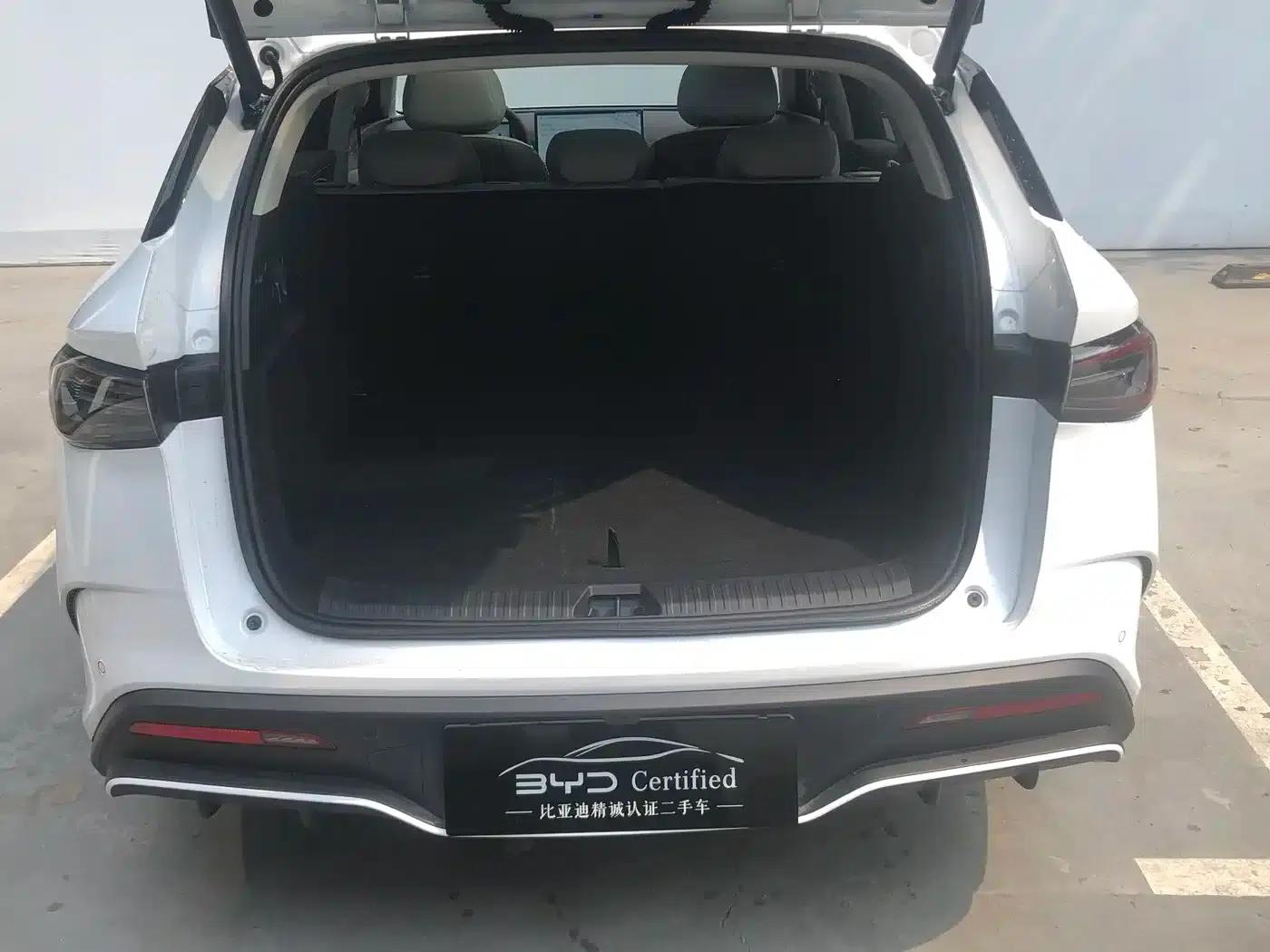 Seal 06 DM-i Touring Edition 2025 DM-i 150KM Flagship Model — миниатюра 18