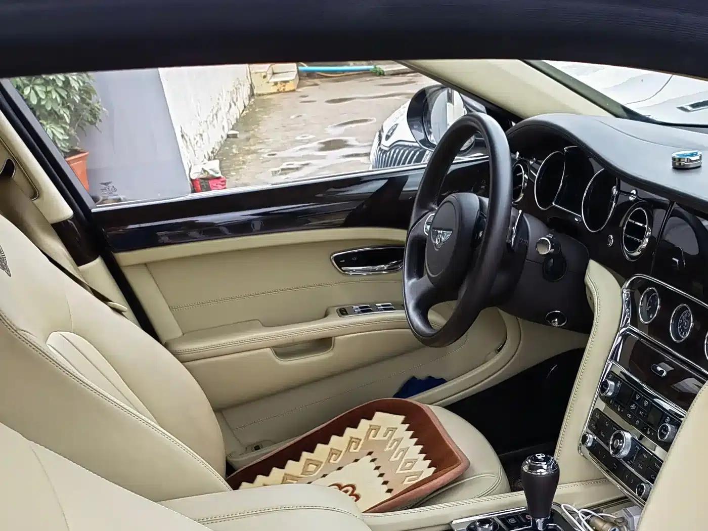 Mulsanne 2015 6.8T Standard Edition — миниатюра 5