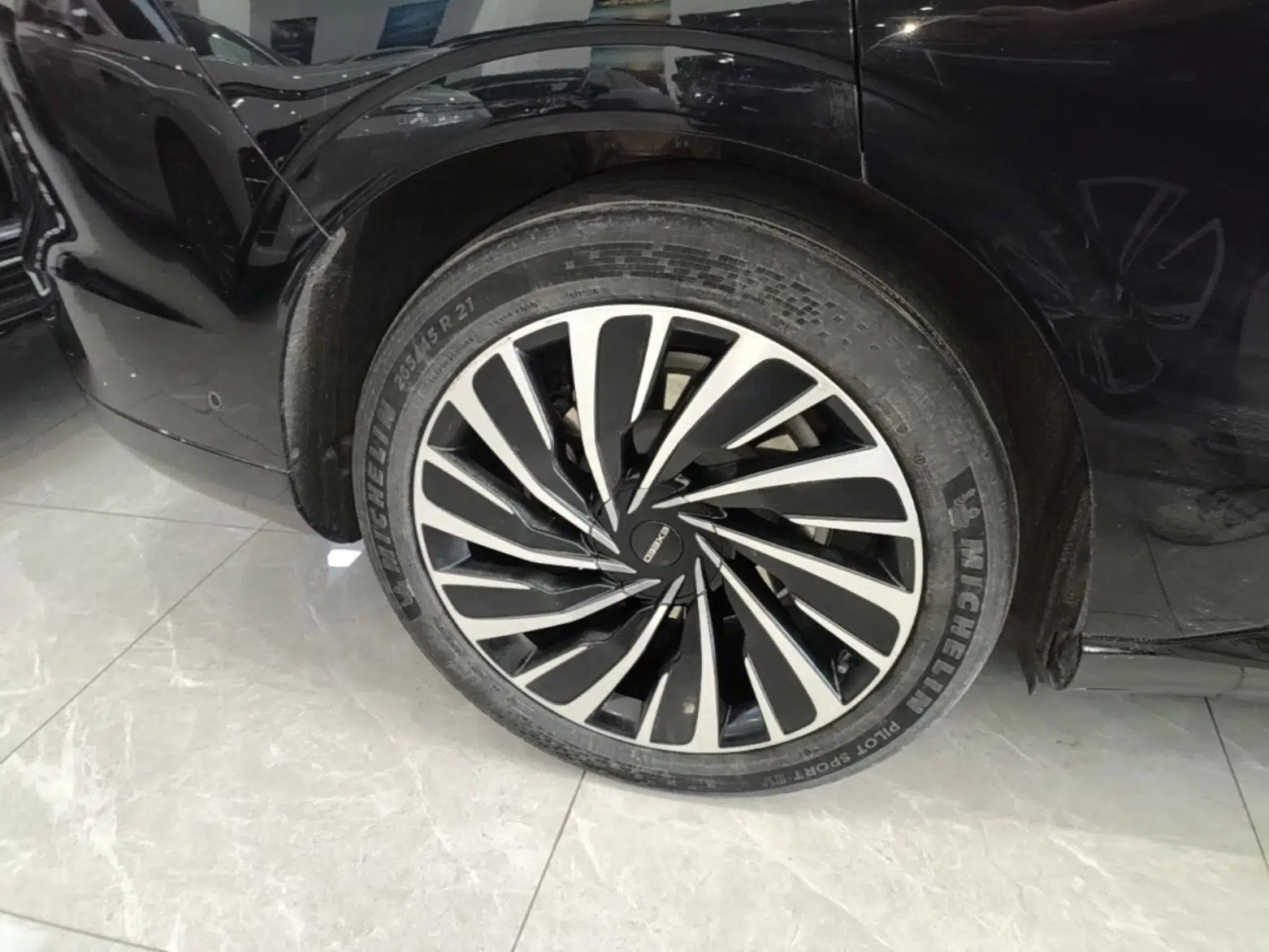 EXEED Star Era ET 2024 All-Electric 655 Ultra — миниатюра 10