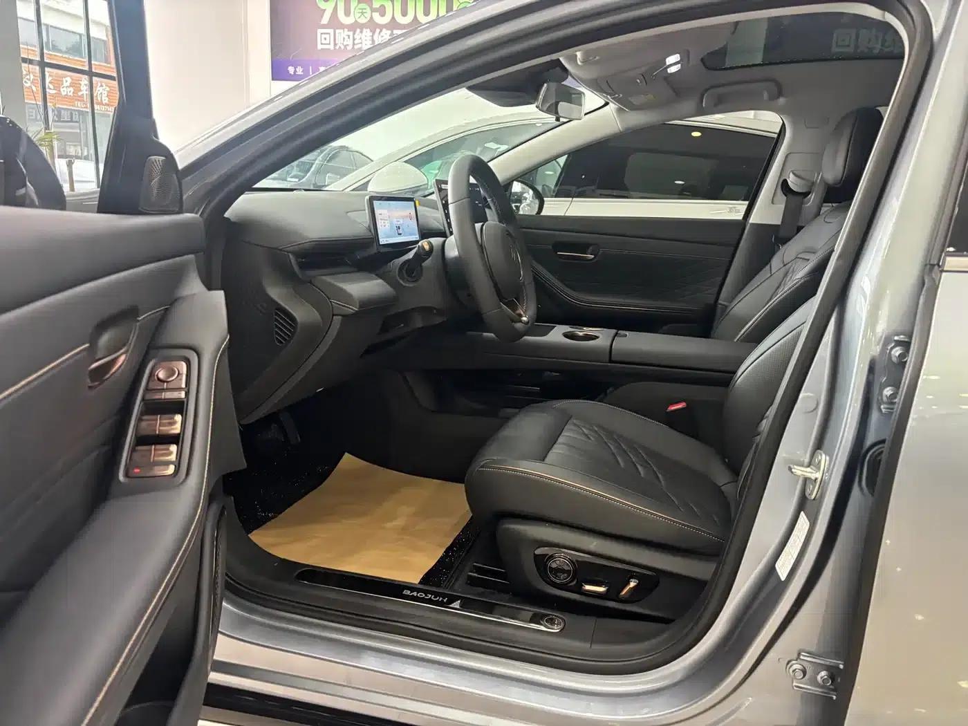 Baojun Enjoy 2025 Pure Electric 600km Luxury Edition — миниатюра 3