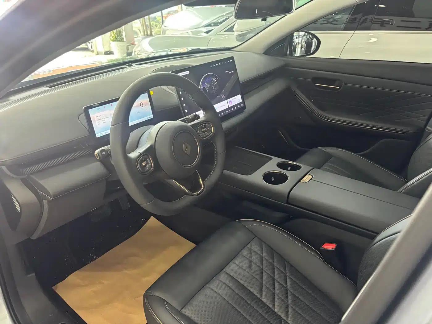 Baojun Enjoy 2025 Pure Electric 600km Luxury Edition — миниатюра 4
