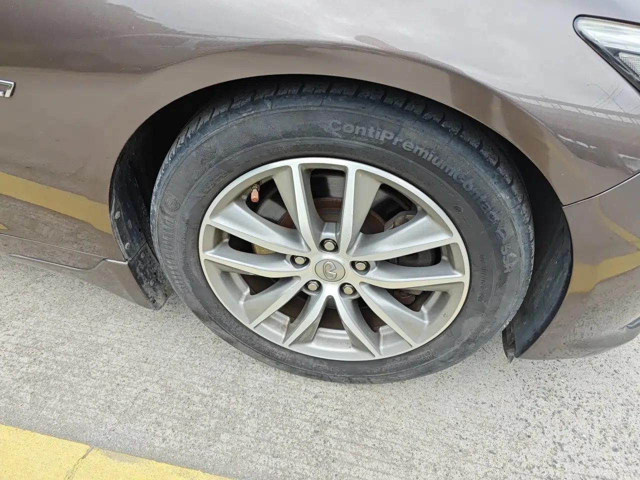Infiniti Q50 2014 3.7L Comfort Edition — миниатюра 8