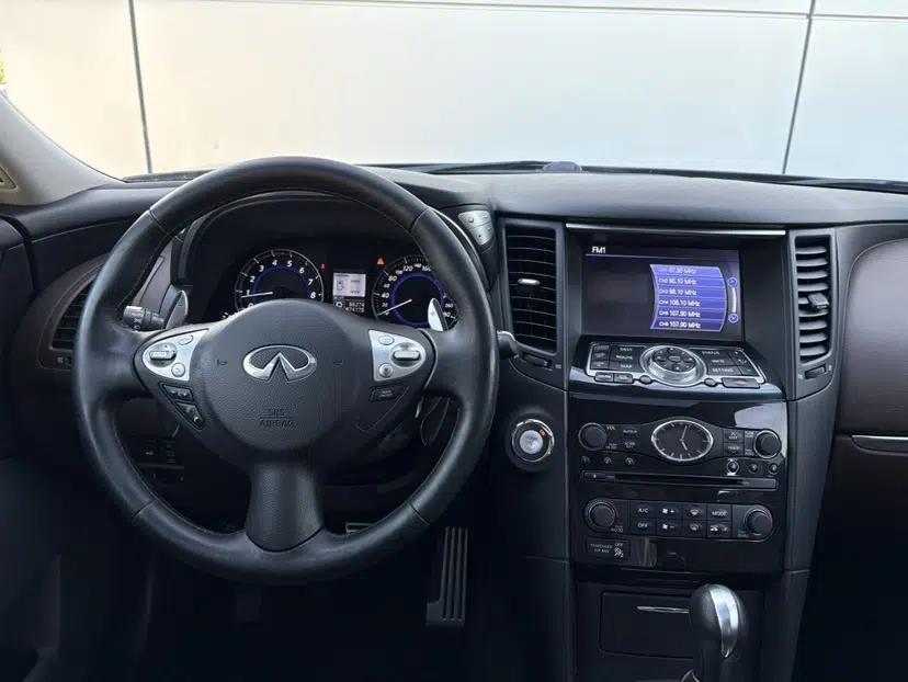 Infiniti QX70 2013 3.7L Supreme Edition — миниатюра 20