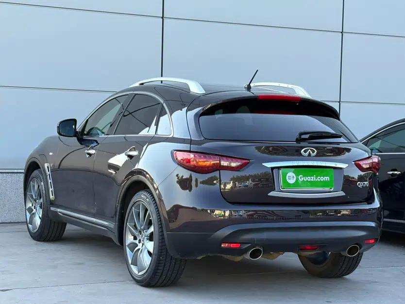 Infiniti QX70 2013 3.7L Supreme Edition — миниатюра 6