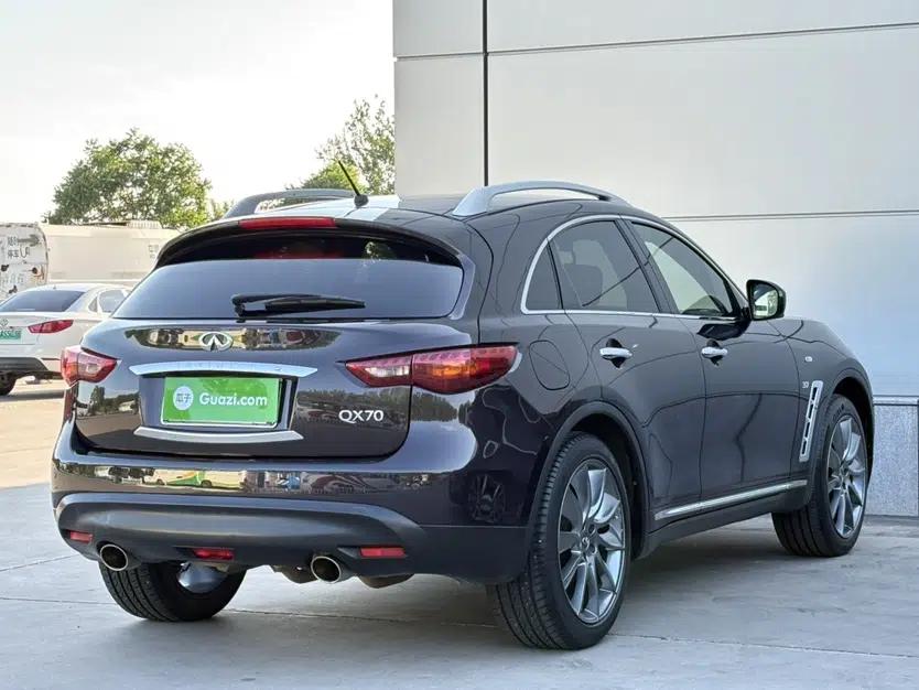 Infiniti QX70 2013 3.7L Supreme Edition — миниатюра 7