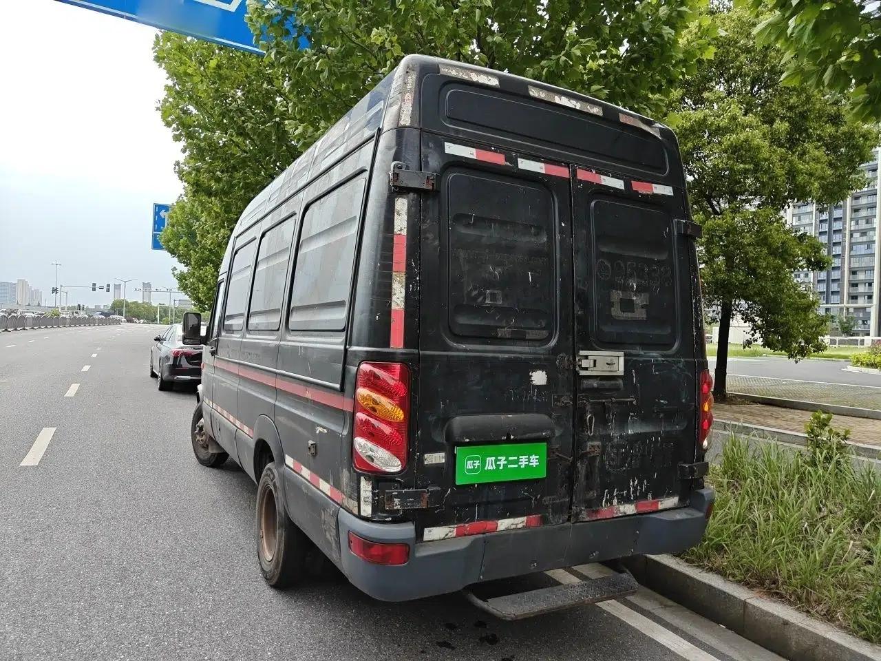 Iveco Daily 2014 2.8T-A35 NJ6494ACZ43S4 — миниатюра 4