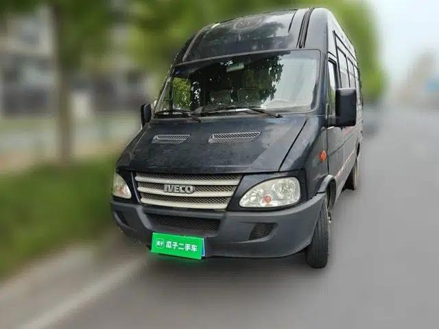 Iveco Daily 2014 2.8T-A35 NJ6494ACZ43S4