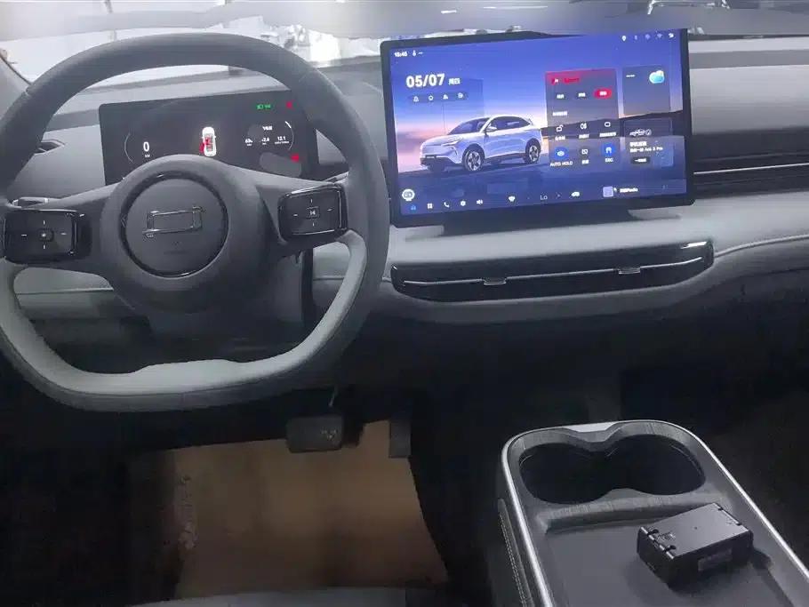 Yueyi 03 2025 Model 565km Business Edition — миниатюра 12