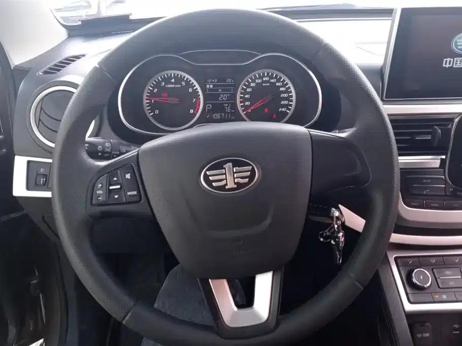 Besturn X40 2017 1.6L Automatic Luxury Edition — миниатюра 15