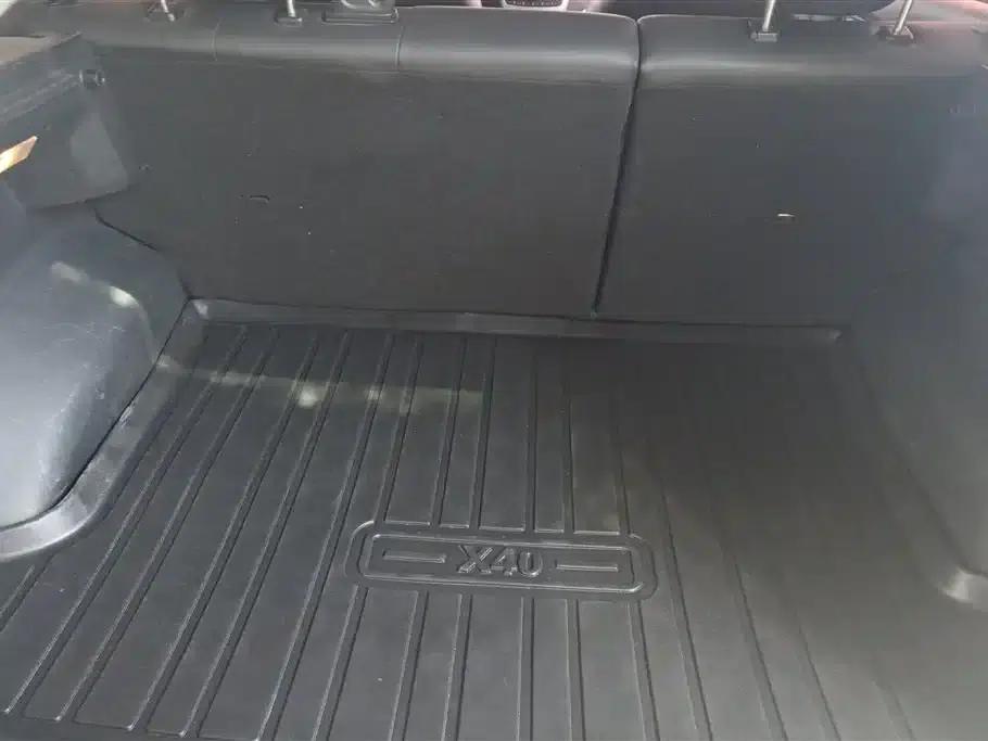 Besturn X40 2017 1.6L Automatic Luxury Edition — миниатюра 4