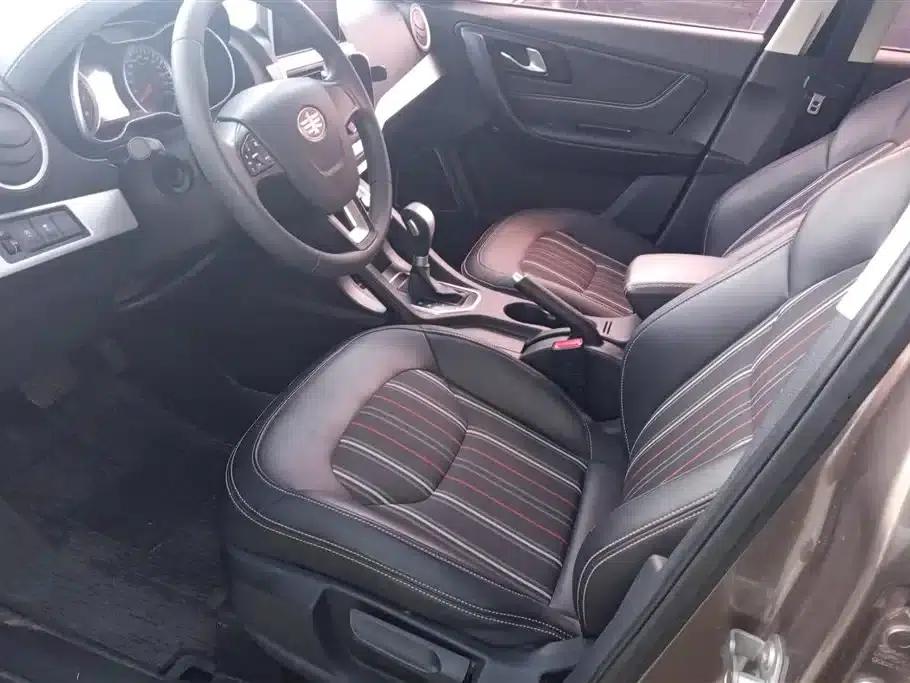 Besturn X40 2017 1.6L Automatic Luxury Edition — миниатюра 9