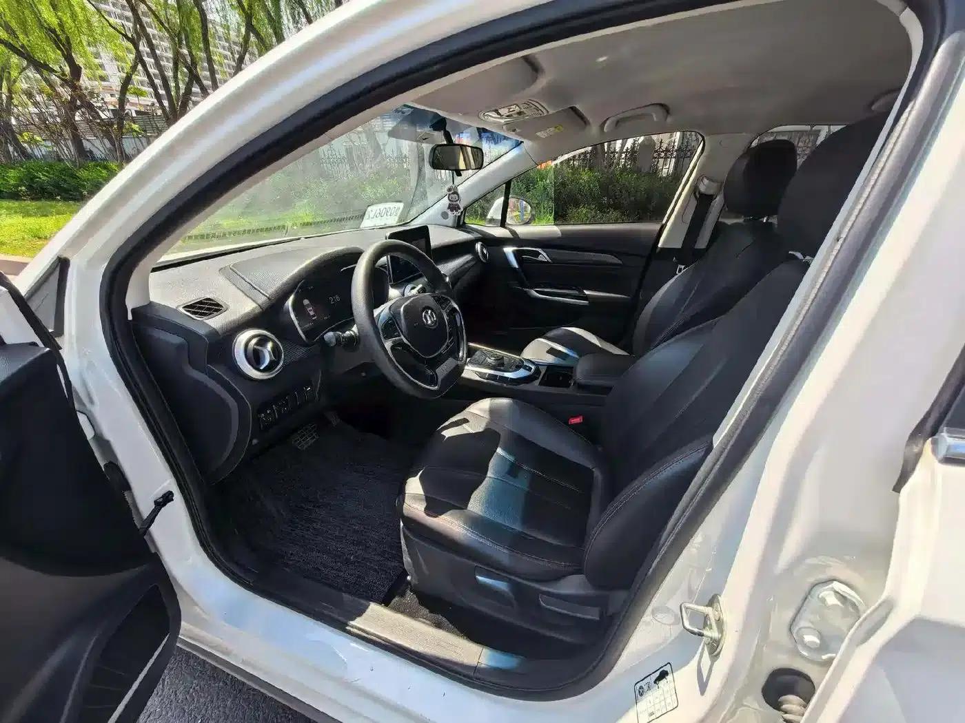 Beijing EU5 2018 R500 Smart Wind Edition — миниатюра 4