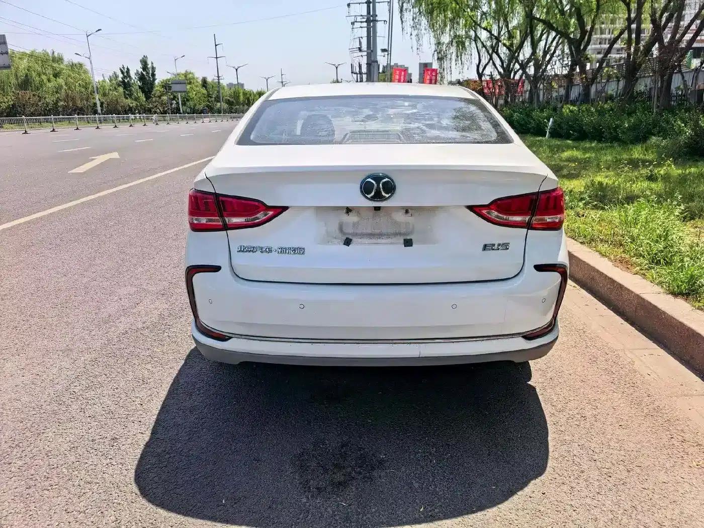 Beijing EU5 2018 R500 Smart Wind Edition — миниатюра 8