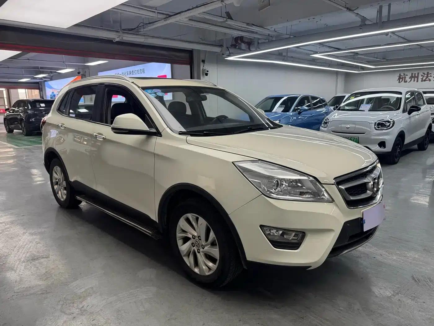 2015 Senova X65 2.0T Automatic Comfort Model — миниатюра 3