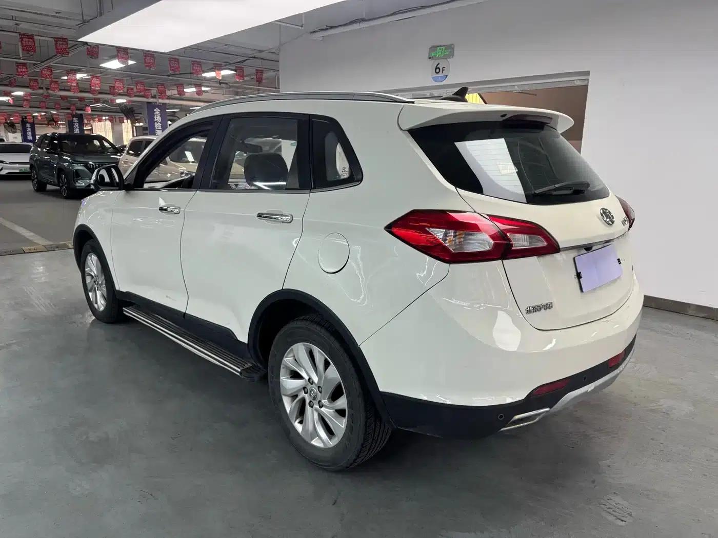 2015 Senova X65 2.0T Automatic Comfort Model — миниатюра 9