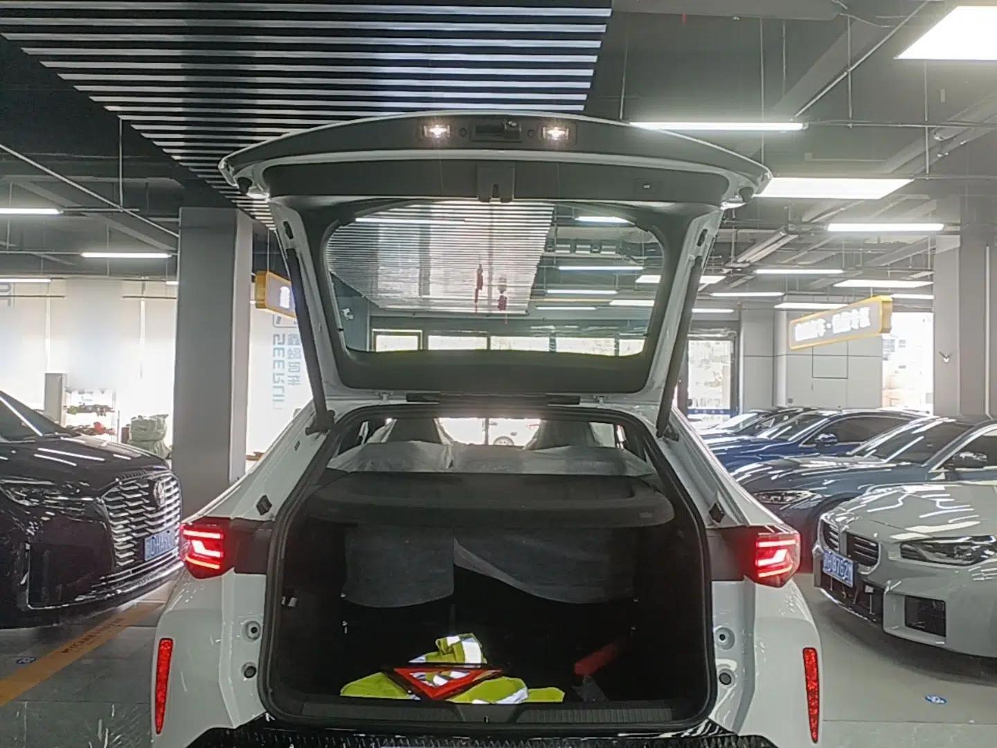 Volkswagen ID.UNYX 2025 Pure Model — миниатюра 21
