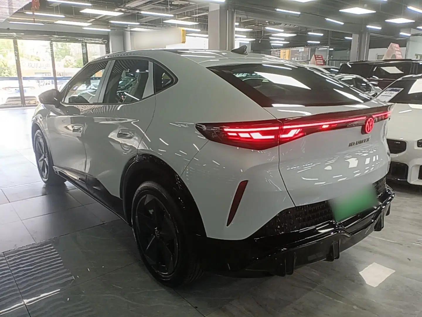 Volkswagen ID.UNYX 2025 Pure Model — миниатюра 7