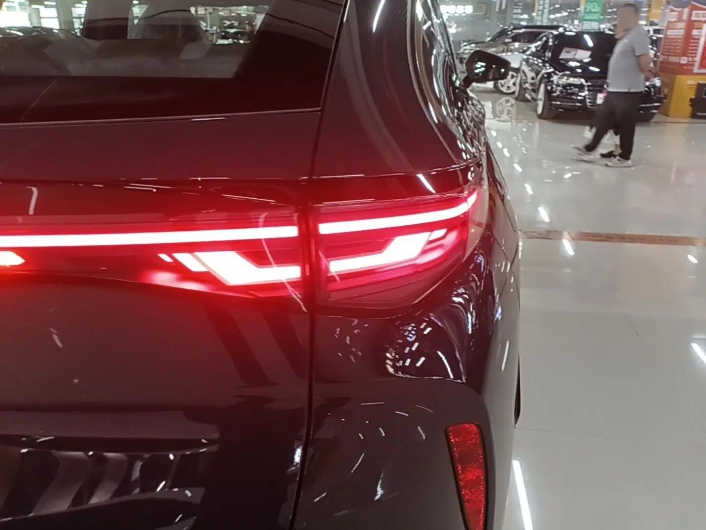 Volkswagen ID.UNYX 2025 Pure Model — миниатюра 8