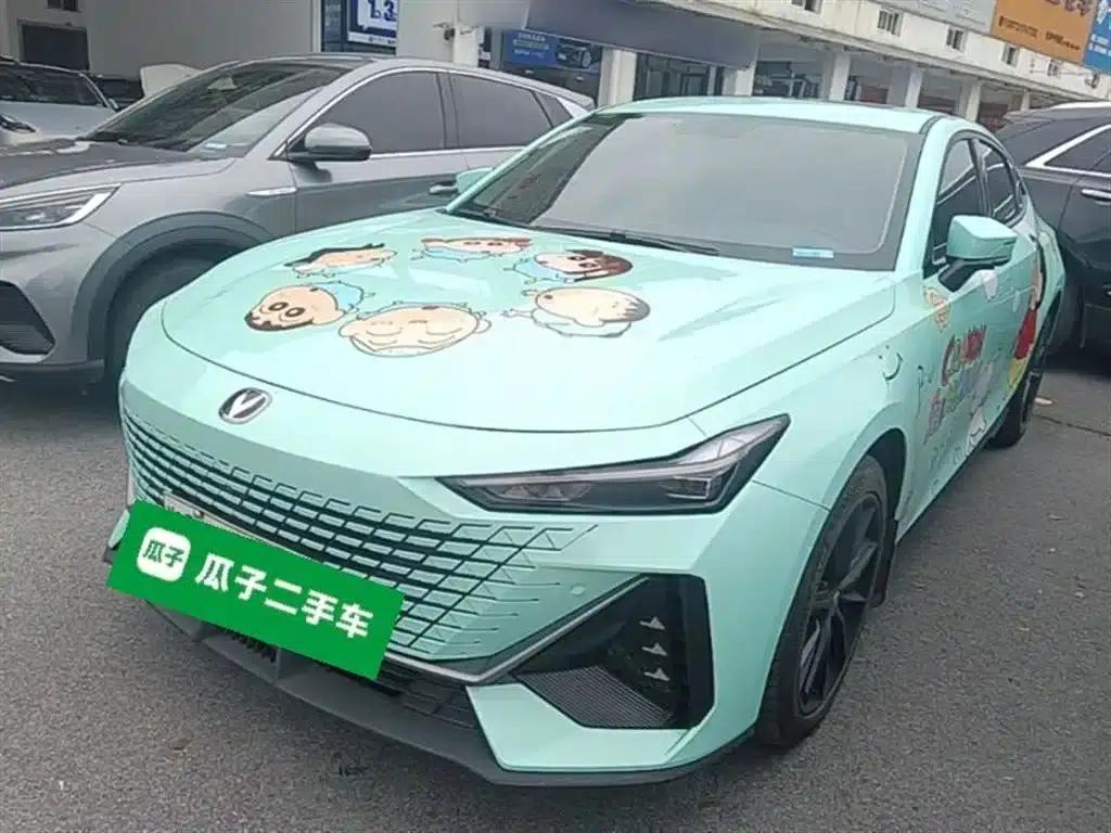 Changan UNI-V Smart Electric iDD 2023 Model, Smart Electric iDD 1.5T, 113km/h Smart Fun Edition — миниатюра 2