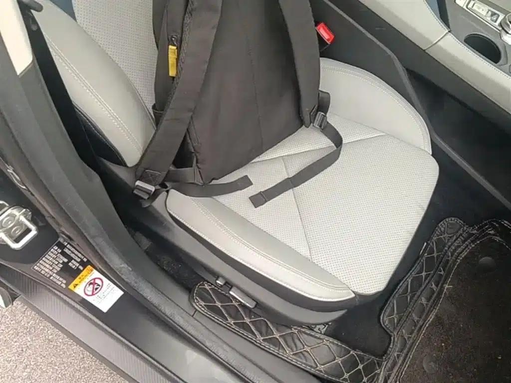 Changan UNI-V Smart Electric iDD 2023 Model, Smart Electric iDD 1.5T, 113km/h Smart Fun Edition — миниатюра 25