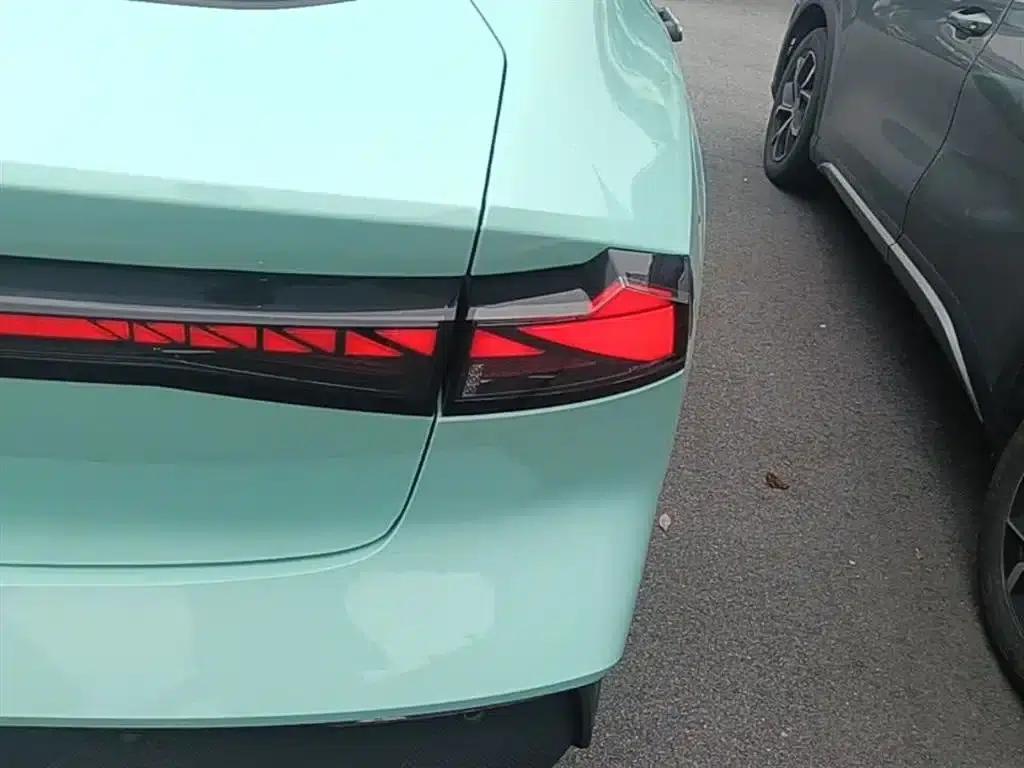 Changan UNI-V Smart Electric iDD 2023 Model, Smart Electric iDD 1.5T, 113km/h Smart Fun Edition — миниатюра 8
