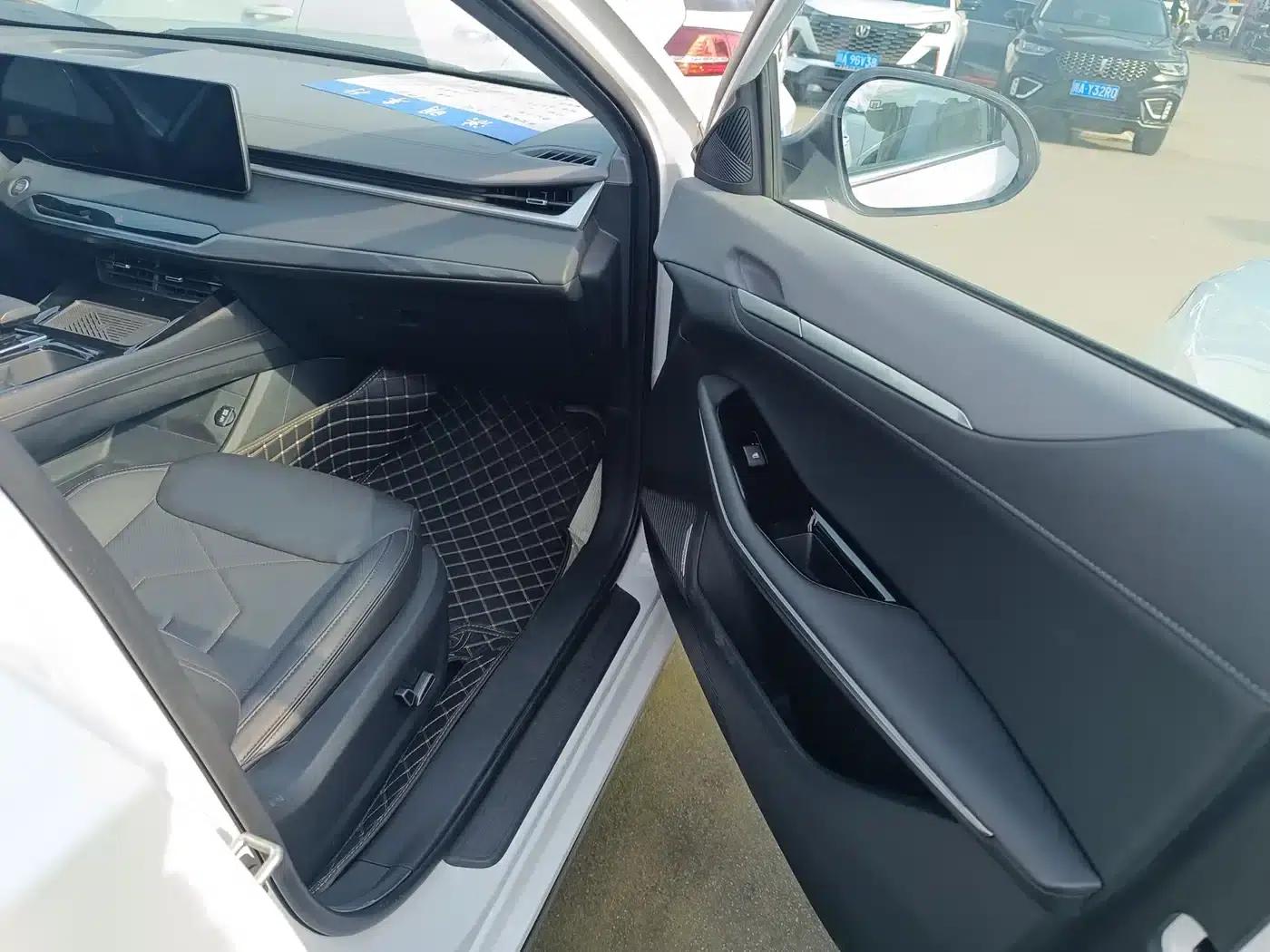 Ruicheng PLUS 2023 1.5T DCT Luxury Edition — миниатюра 12