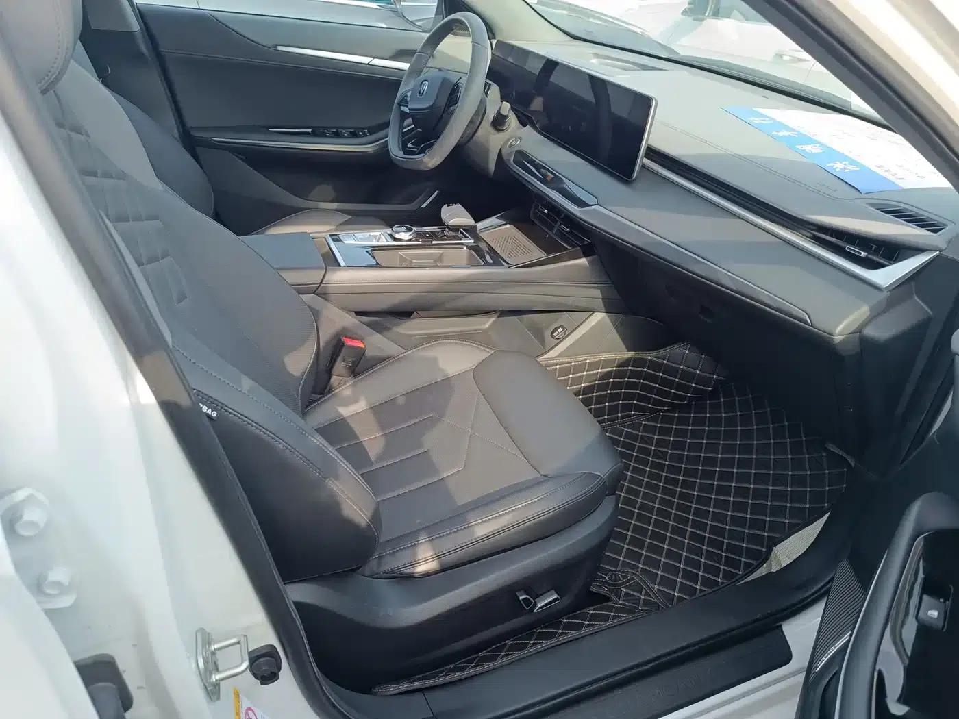 Ruicheng PLUS 2023 1.5T DCT Luxury Edition — миниатюра 13