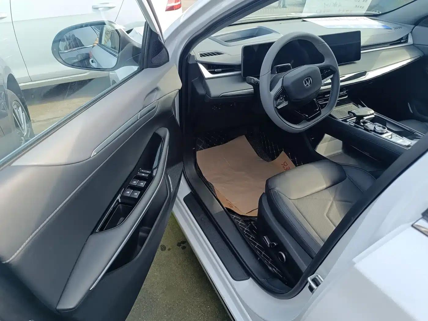 Ruicheng PLUS 2023 1.5T DCT Luxury Edition — миниатюра 4