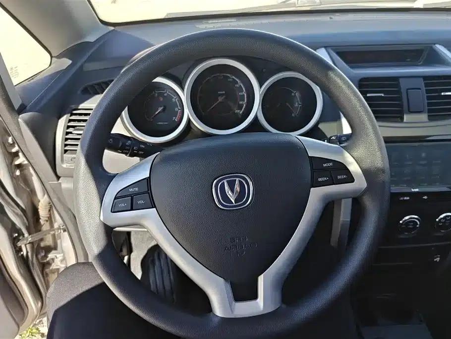 Changan CX20 2014 1.4L IMT Sunroof Navigation Edition (National IV Emission Standard) — миниатюра 15