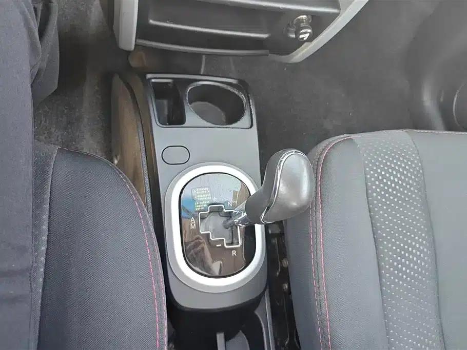 Changan CX20 2014 1.4L IMT Sunroof Navigation Edition (National IV Emission Standard) — миниатюра 16