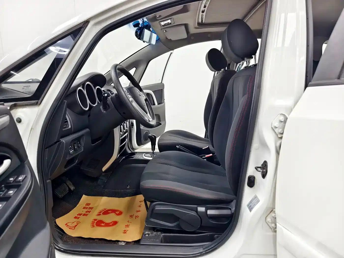 Changan CX20 2014 1.4L IMT Sunroof Navigation Edition (National V Emission Standard) — миниатюра 11