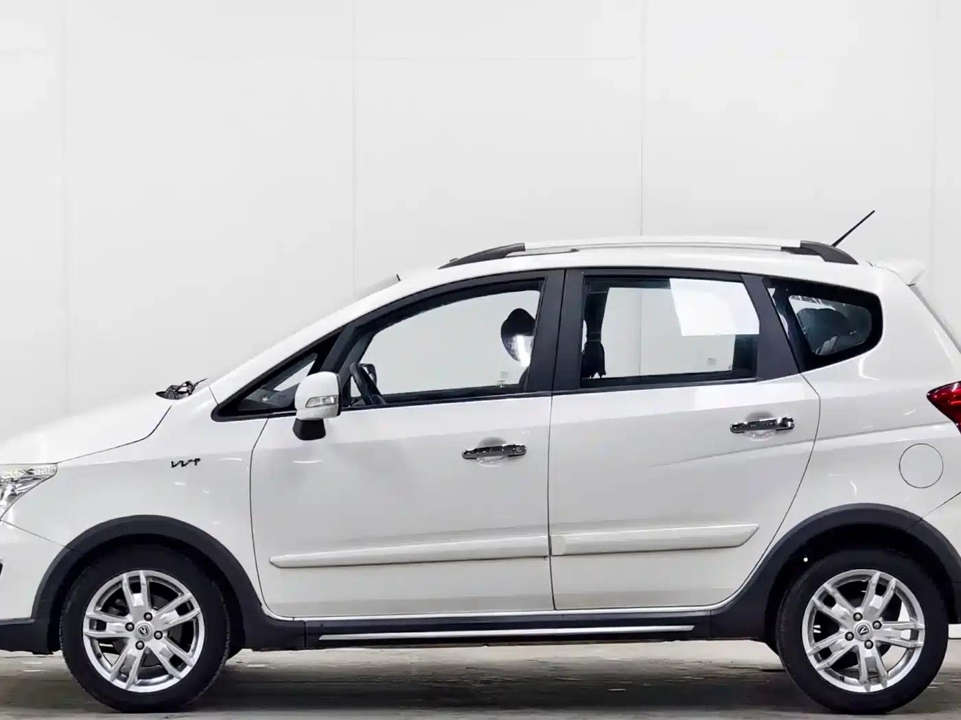 Changan CX20 2014 1.4L IMT Sunroof Navigation Edition (National V Emission Standard) — миниатюра 7