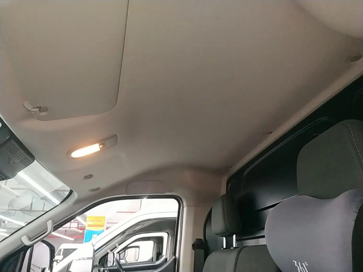 Ruichi EC75 2025 Intelligent Driving Ultra-Charging Version Pioneer II Type 50.1 kWh — миниатюра 21