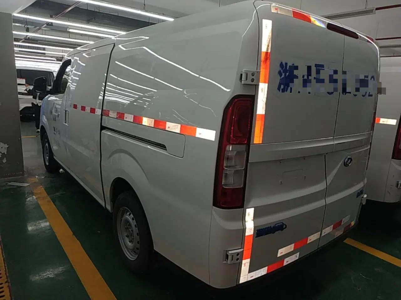 Ruichi EC75 2025 Intelligent Driving Ultra-Charging Version Pioneer II Type 50.1 kWh — миниатюра 4