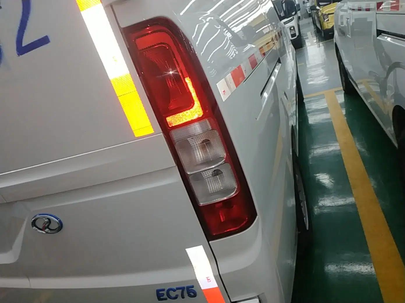 Ruichi EC75 2025 Intelligent Driving Ultra-Charging Version Pioneer II Type 50.1 kWh — миниатюра 7