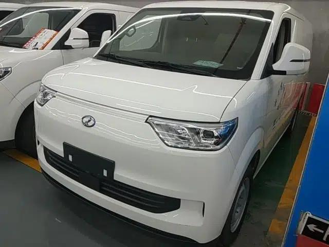 Ruichi EC75 2025 Intelligent Driving Ultra-Charging Version Pioneer II Type 50.1 kWh