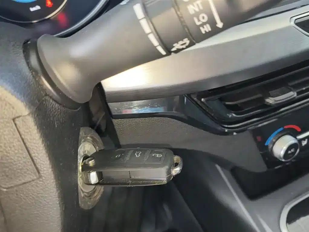 Changan Eado New Energy 2022 EV460 Smart Ride-Hailing Edition (Lithium Iron Phosphate) — миниатюра 8