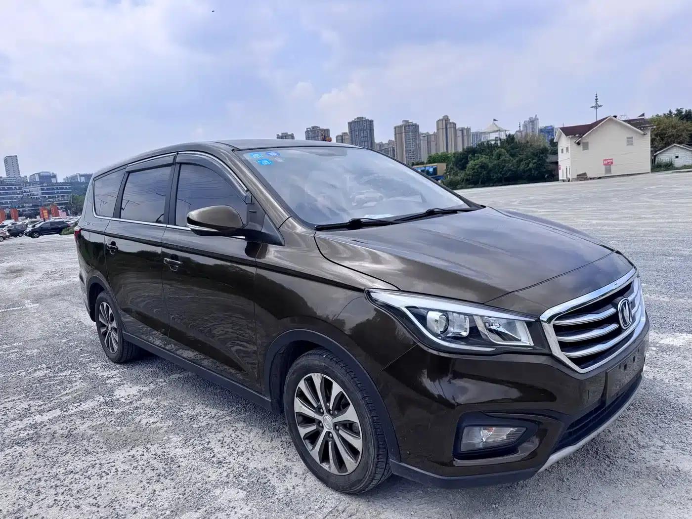 Lingxuan 2017 1.6L Manual Happiness Edition — миниатюра 3